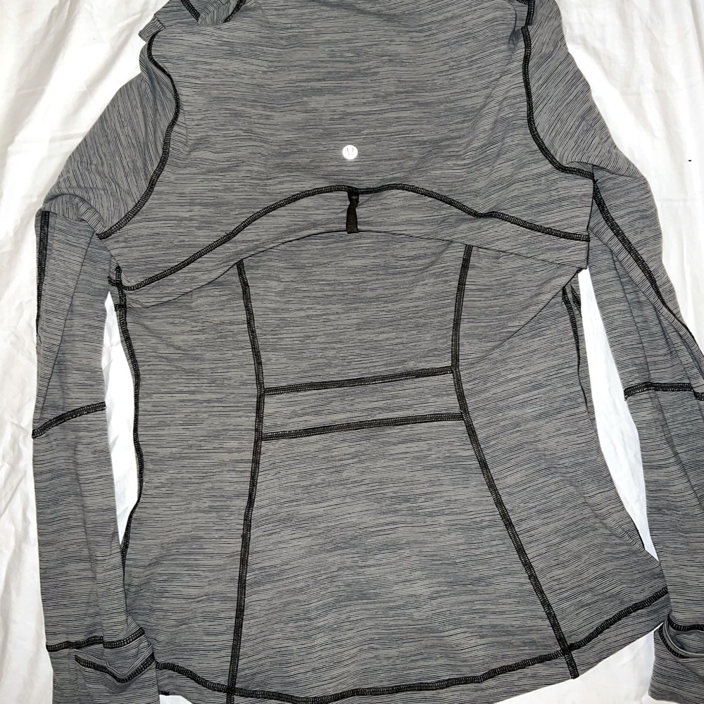 Lululemon Define Jacket - Picture 2 of 3